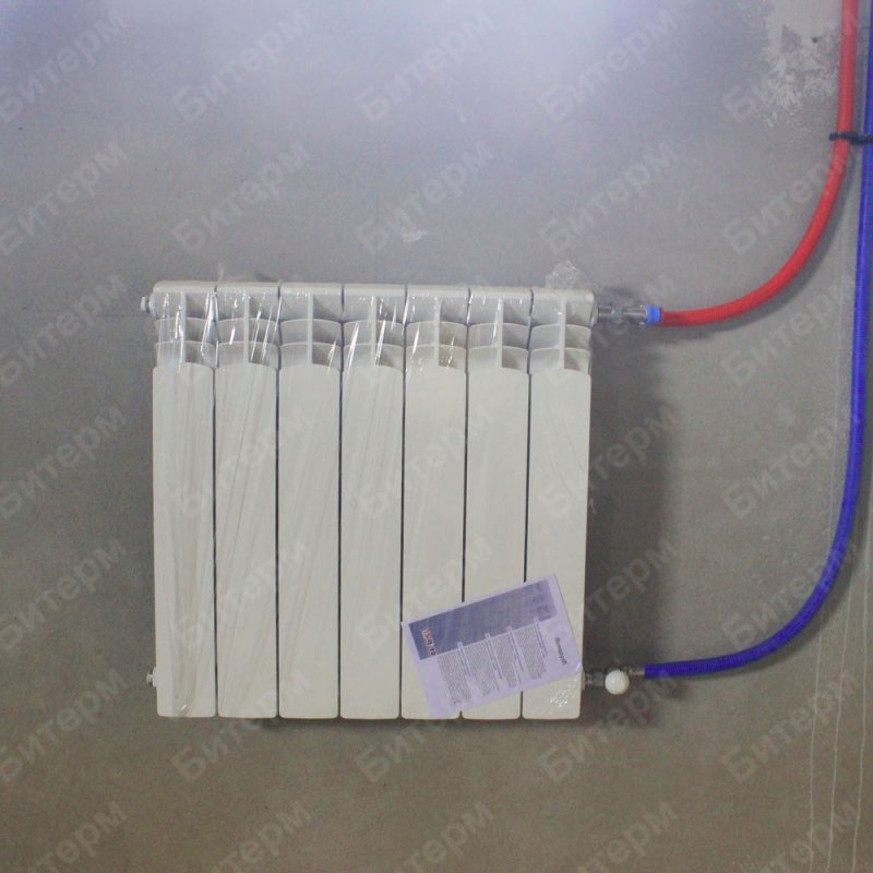 Монтаж батареи в частном доме 20-batareya