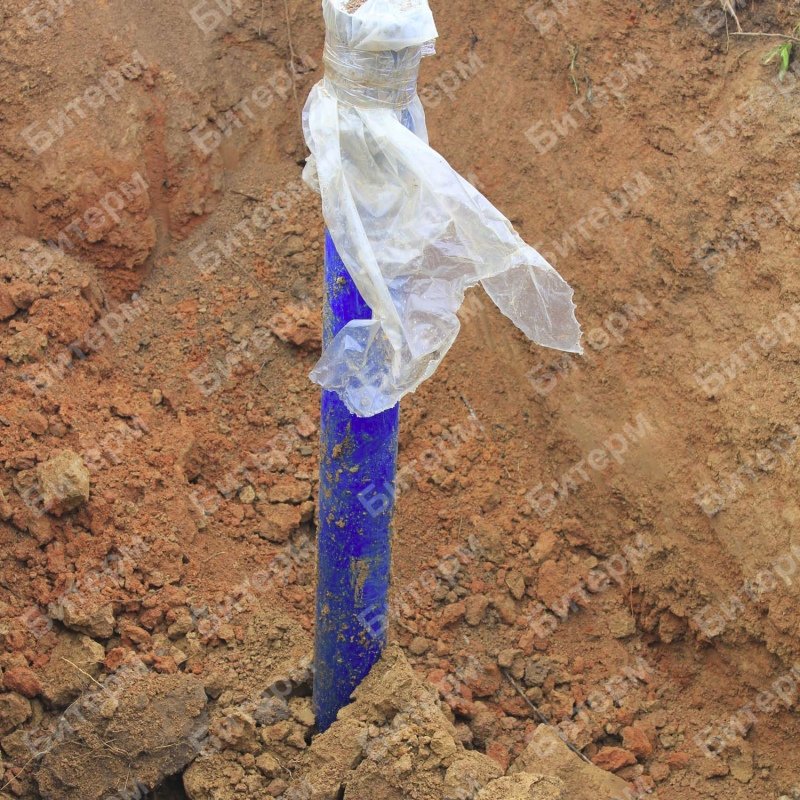 Пробуренная скважина с пластиковой обсадной трубой 11