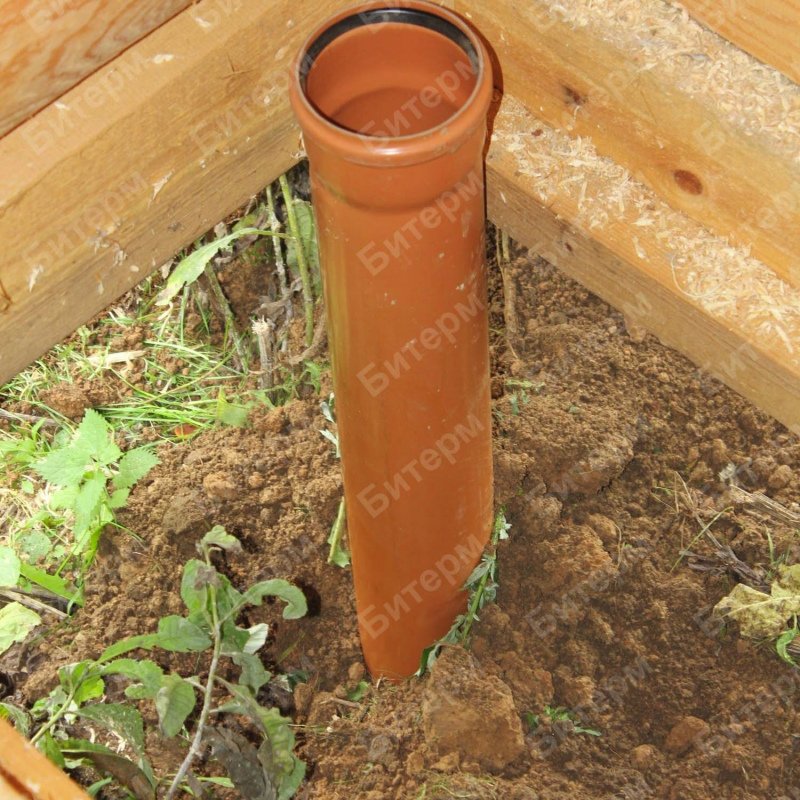 Канализационная труба в доме 36