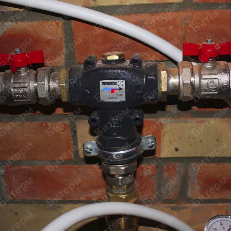 Трехходовой клапан в топочной 51