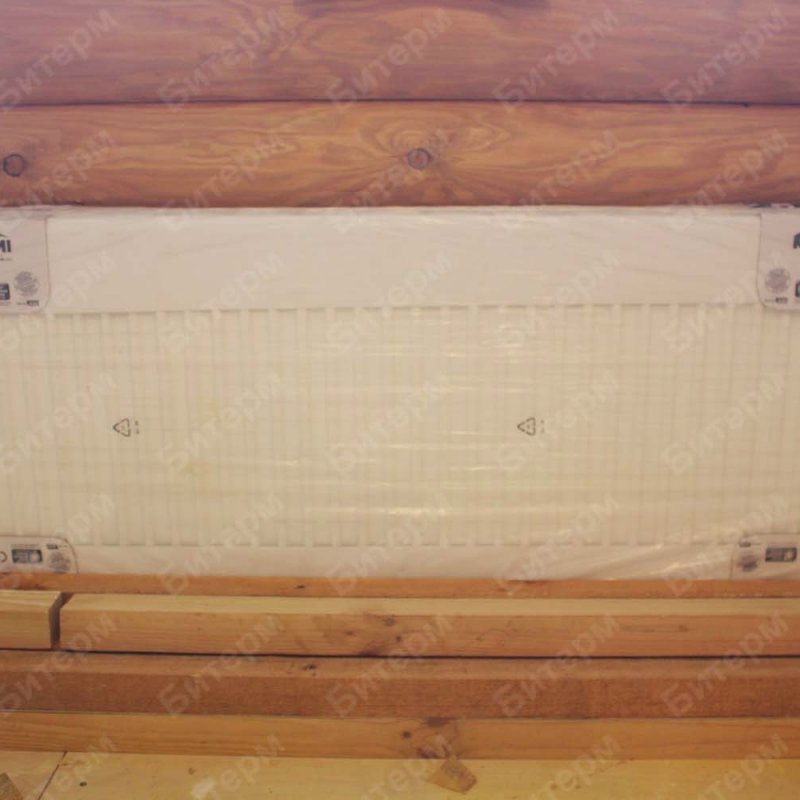 Установка стального радиатора в доме 83