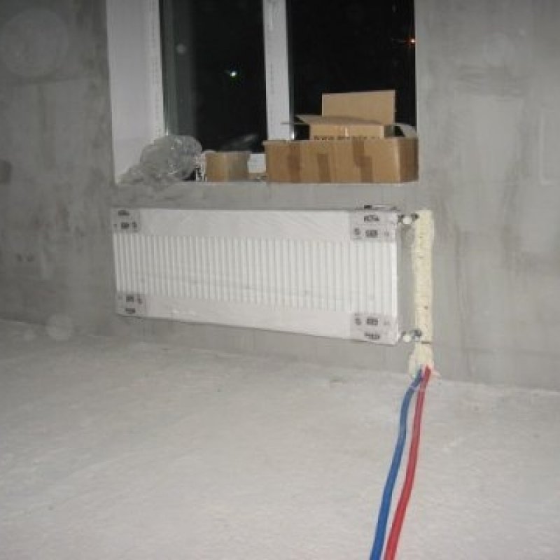 Установка панельного радиатора в доме 531