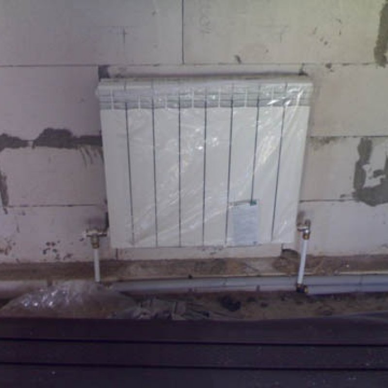 Монтаж алюминиевого радиатора 80