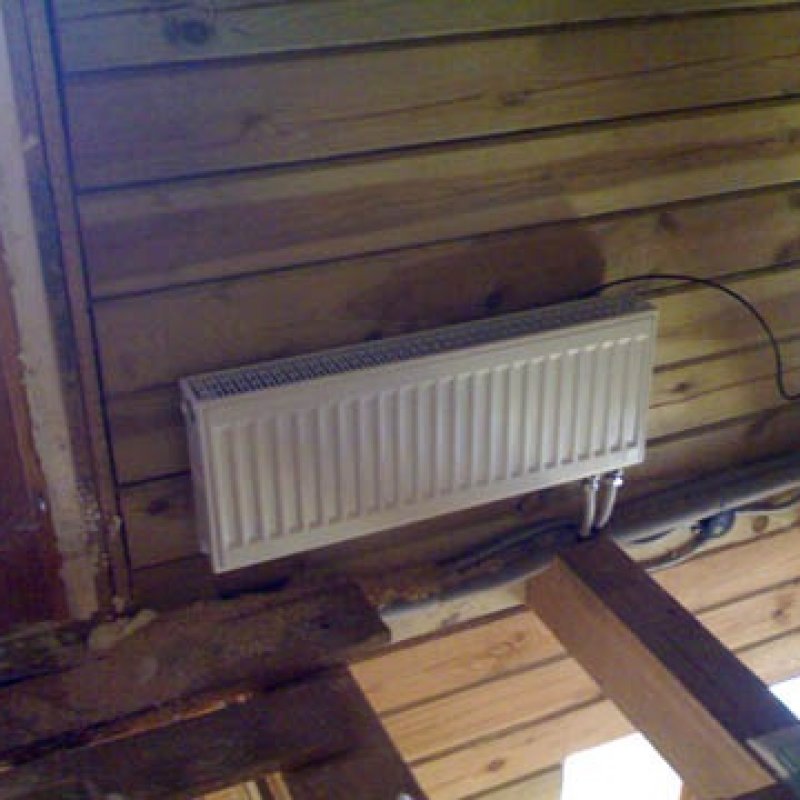 Установка стального панельного радиатора 87