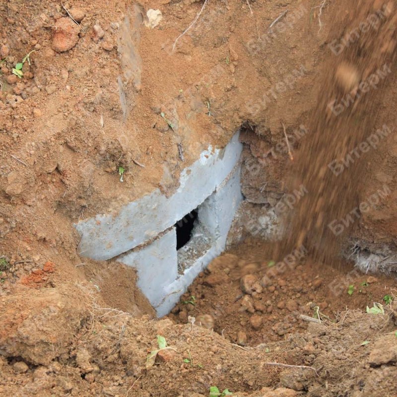 Отверстие для канализационной трубы 35